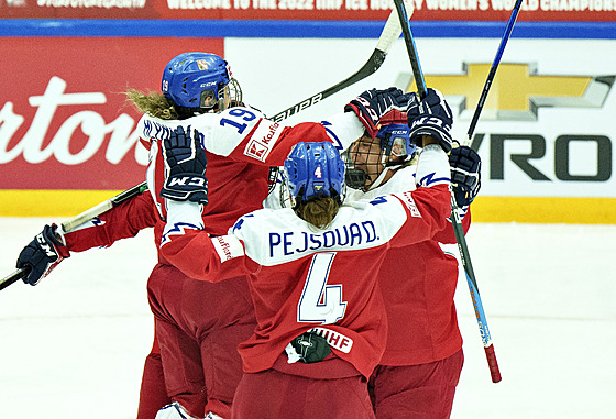 eské hokejistky na olympijských hrách v zápase proti Dánsku