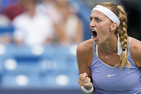 Petra Kvitová ve finále turnaje v Cincinnati s Francouzkou Caroline Garcíaovou.