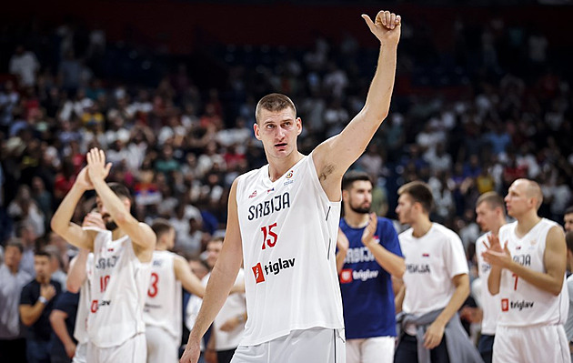 Začíná EuroBasket. Pro Čechy doma, ale s otazníky. A s hvězdným Jokičem