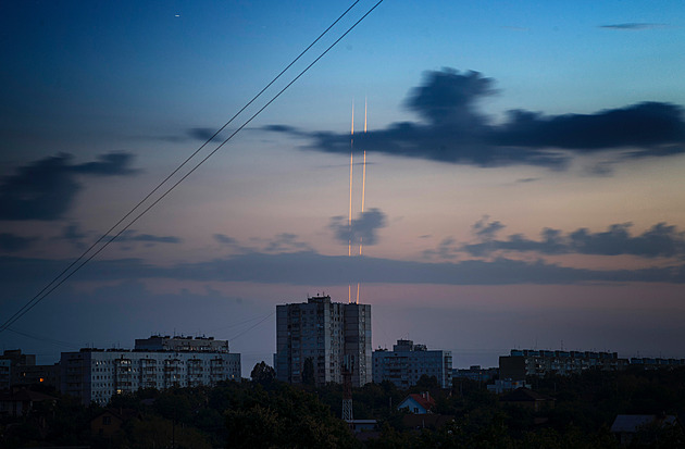 Západoruský Belgorod je opět terčem ostřelování, hlášeny jsou výbuchy