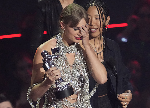 Cenu MTV za nejlepší video získala Swiftová, uspěl také Eminem či Styles