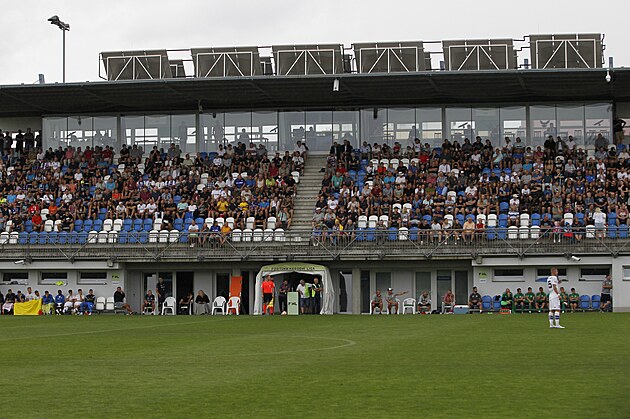 Stadion v brnnské tvrti Líe se tí na druholigový zápas.