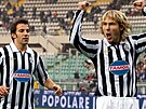 Pavel Nedvd a Alessandro Del Piero. Dv legendy Juventusu, které v klubu...