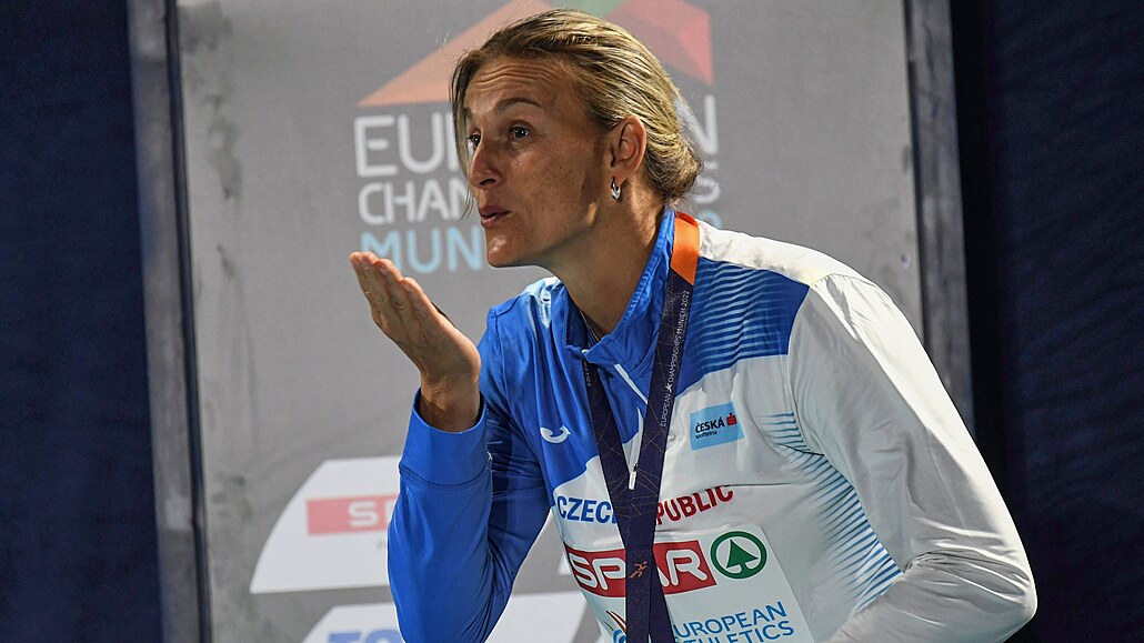 Otpaka Barbora potáková slaví bronzovou medaili z mistrovství Evropy v...