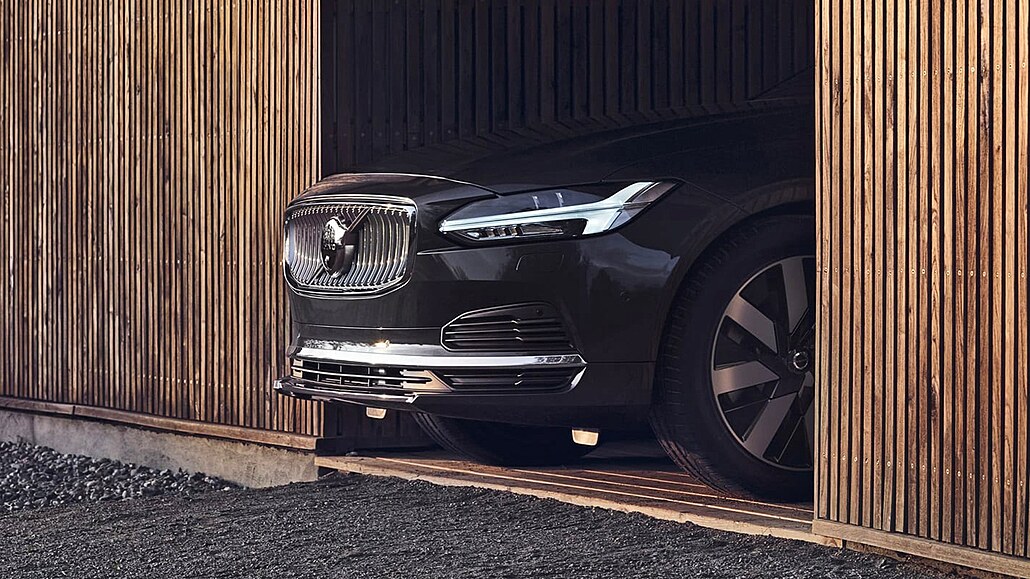 Volvo V90 Recharge T8 AWD