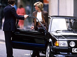 Model Ford Escort RS Turbo Series 1, kterým v 80. letech jezdila princezna Diana