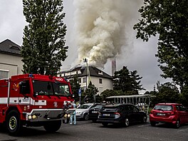 Zásah hasi u poáru v Ústední vojenské nemocnici v Praze (27. srpna 2022)