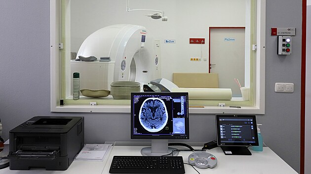 Chebská nemocnice představila nový počítačový tomograf. (24. srpna 2022)