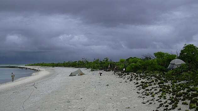 Pot je, e za sv zem vyhlauje atol Taoangi. Je sice neobydlen, avak pat Marshallovm ostrovm.