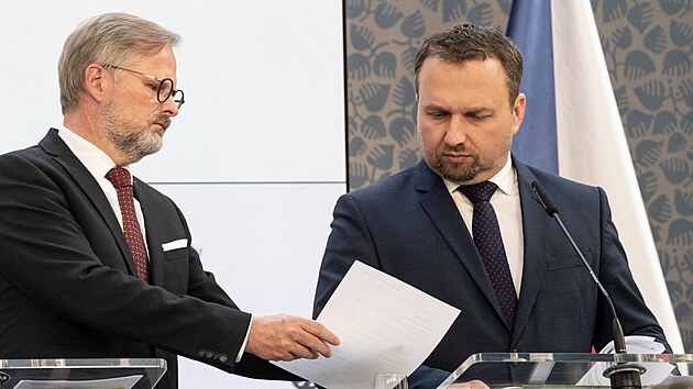 Premir Petr Fiala a ministr prce a socilnch vc Marian Jureka na tiskov konferenci po jednn vldy. (24. srpna 2022)