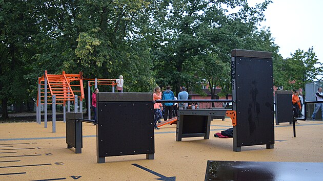 P�vodn� tam st�valy antukov� kurty.