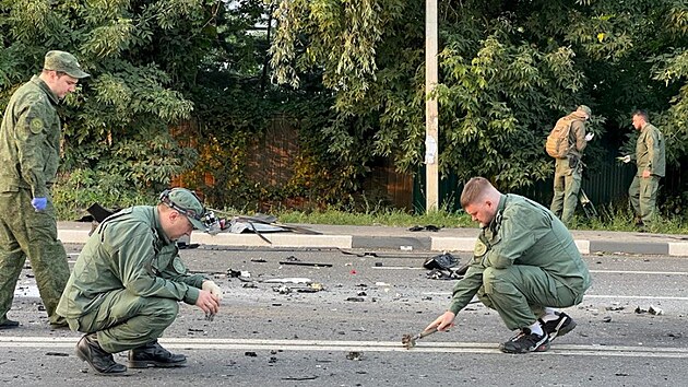 Při explozi auta nedaleko Moskvy zemřela dcera prokremelského ideologa Alexandra Dugina. (21. srpna 2022)