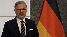 Petr Fiala jednal s Olefem Scholzem o zastropování cen elektiny