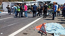 Pi dvou nehodách na turecké dálnici zstalo dvaaticet mrtvých. (20. srpna...