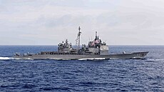 Americké námořnictvo proplulo s válečnými loděmi USS Chancellorsville a USS... | na serveru Lidovky.cz | aktuální zprávy
