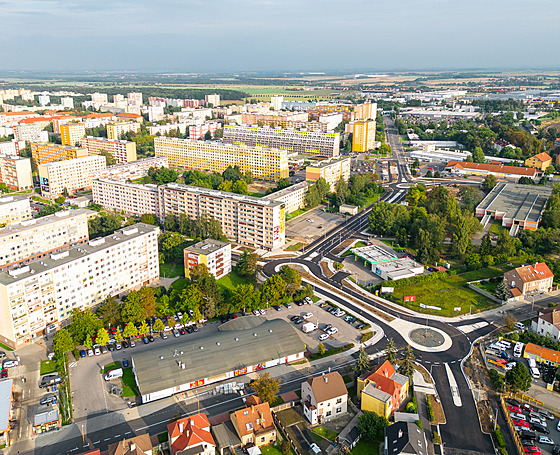 Okruní kiovatky v Kroehlavech v Kladn prjezdné od 1. záí