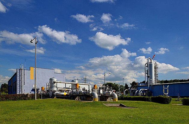 Loni nervy, letos klid, ceny energií letí dolů. Kraj i Pardubice už nakoupily