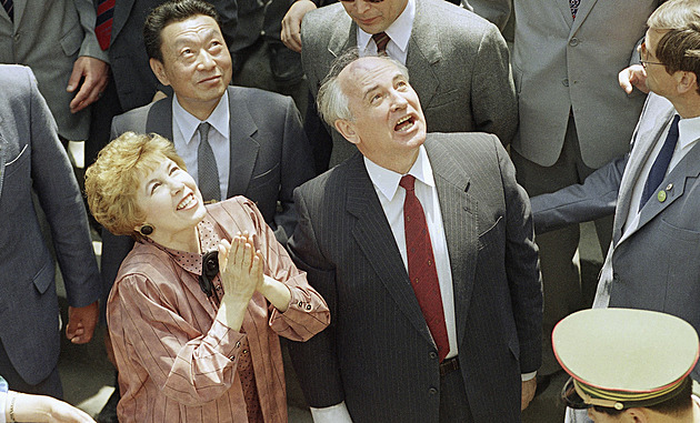 Změnil běh dějin, hodnotí Gorbačova světoví lídři. Putin vyjádřil soustrast