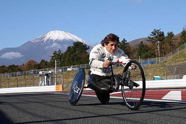 Zemřel bývalý pilot F1 a úspěšný paralympionik Zanardi. Bylo mu 59 let Zemřel bývalý pilot F1 a úspěšný paralympionik Zanardi. Bylo mu 59 let