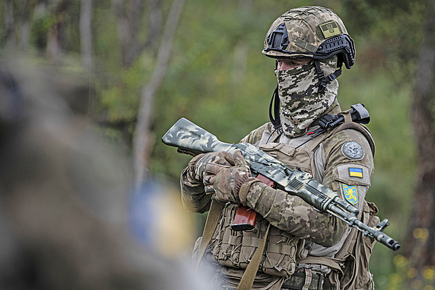 Na hraně války. Evropa vycvičí patnáct tisíc ukrajinských vojáků