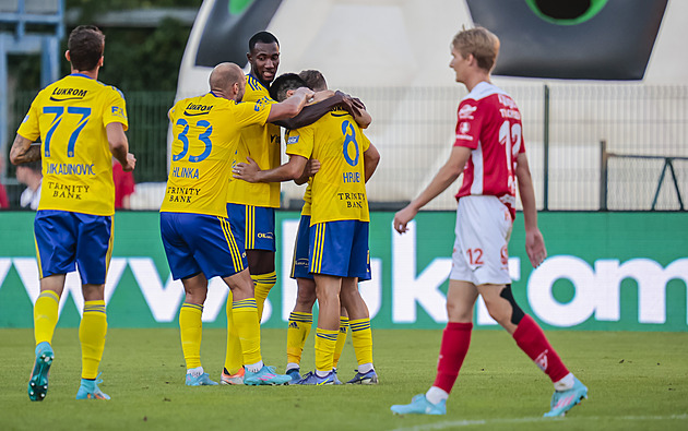 Zlín - Pardubice 2:1, první výhra a úprk ze dna, hostům nepomohl ani nový kouč