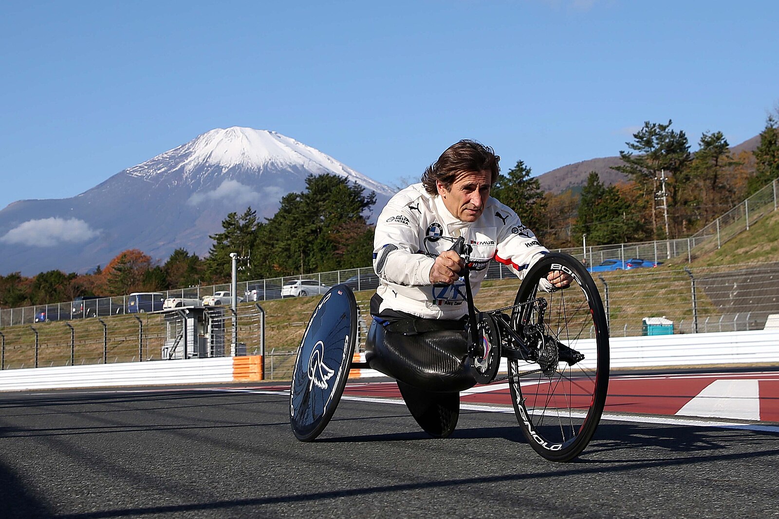 Zemřel bývalý pilot F1 a úspěšný paralympionik Zanardi. Bylo mu 59 let