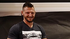 Luká Krpálek s medailí z Univerziády, kterou zazdil ve své nové hale.