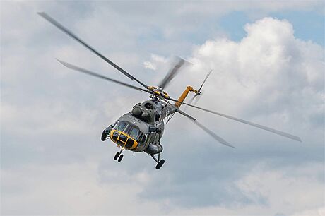 Vrtulník Mi-17 z Centra leteckého výcviku Pardubicích