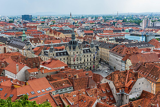 eské názvy zahraniních mst mohou být obas matoucí. Víte napíklad, kterému mstu íkáme týrský Hradec?