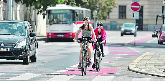 e se vám to obas plete? Motoristé i jezdci na bicyklech nemají vdy jasno,...