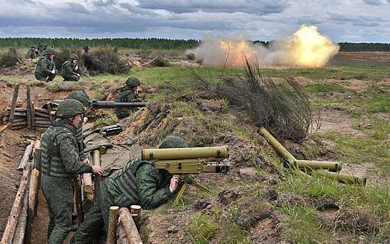 Blorutí vojáci se úastní vojenského cviení na cviiti v Minské oblasti....