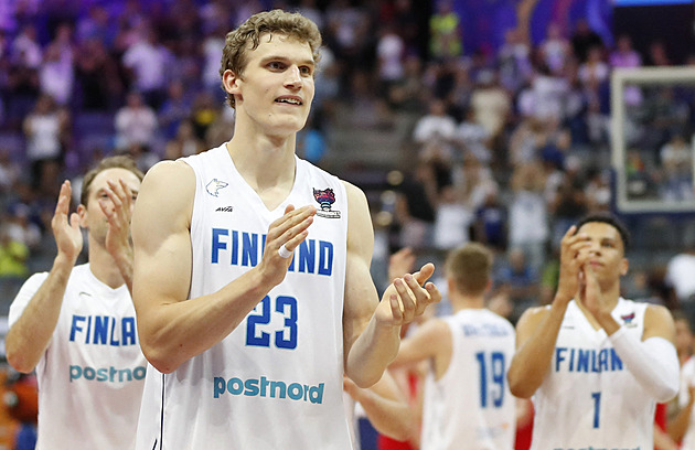 Poláci po výhře nad Českem schytali na EuroBasketu debakl od Finů
