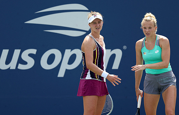Krejčíková a Siniaková jsou ve čtvrtfinále US Open, Kyrgios vyřadil Medveděva