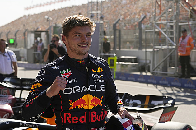 Kvalifikaci v Nizozemsku ovládl Verstappen, za ním dojeli Leclerc a Sainz