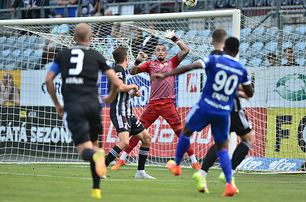České Budějovice - Mladá Boleslav 0:2, oba góly Ladra, hosté využili hru v přesile
