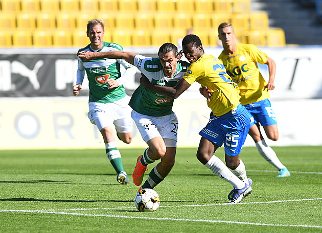 Teplice - Jablonec 3:2, domácí vedli, prohrávali a pak skóre otočili, rozhodl Gning