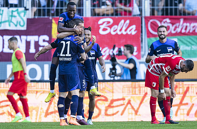Hertha v Augsburgu poprvé v sezoně vyhrála, Darida opět jen náhradníkem