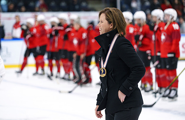 Trenérka reprezentace žen MacLeodová povede Ottawu v nové hokejové lize PWHL