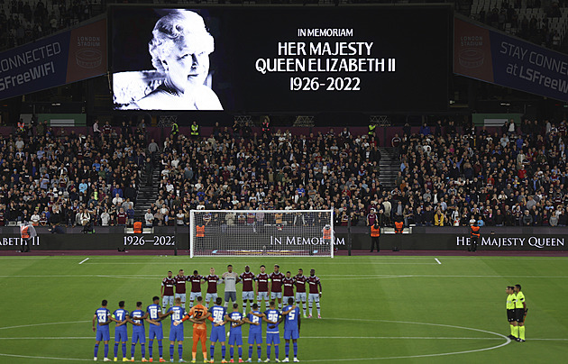 Po smrti královny se Premier League hrát nebude, kompletní kolo bylo odloženo