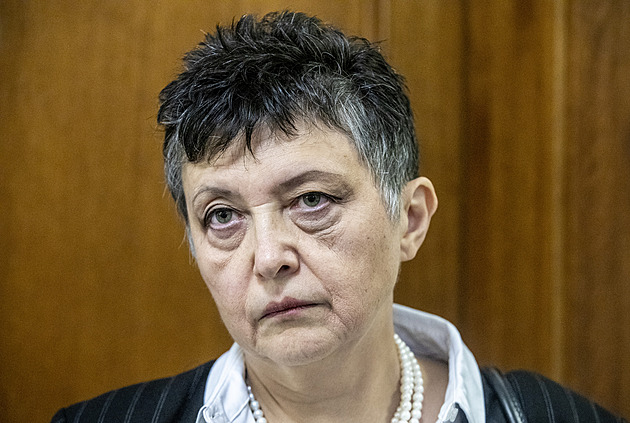 Soud rozhoduje v kauze Stehlíkové. Hrad ji žaluje za výroky o Zemanově zdraví