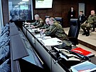 Ruský prezident Vladimir Putin dohlíí na rozsáhlé vojenské cviení Vostok 2022...