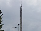 Atrakce zvaná Rotating Tower, která se v Havíov porouchala. (3. záí 2022)