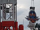 Havíovskou atrakci Rotating Tower nyní prozkoumají policejní technici. (3....