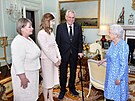 Královna Albta II. se setkává s Miloem Zemanem, prezidentem eské republiky,...