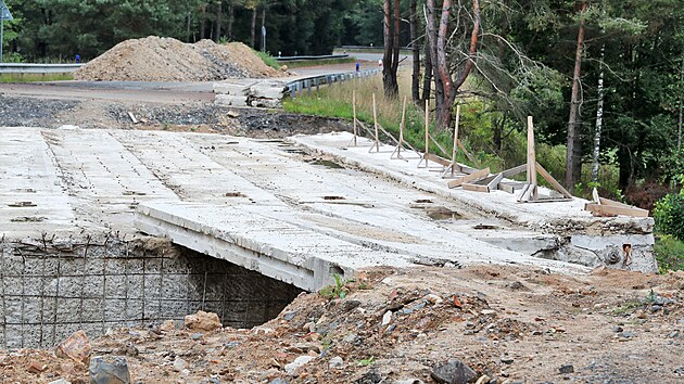 Peruen rekonstrukce most na silnici I/20 u obce Kfely. Aktuln stav mostu . 8. (7. z 2022)