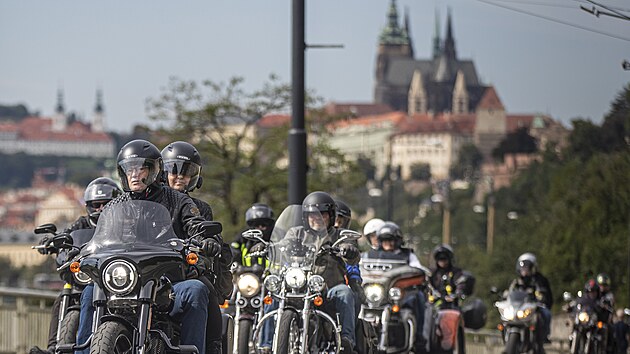 Prahou projela spanil jzda motork. (3. z 2022)