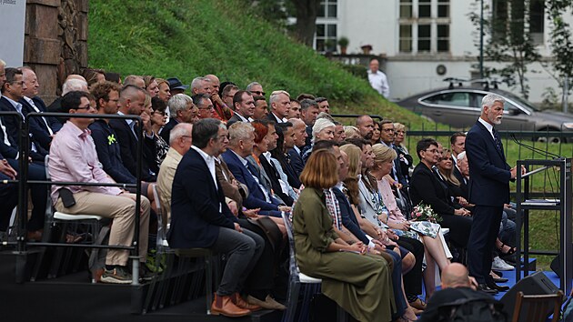 Bval nelnk Generlnho tbu Armdy R Petr Pavel u Pseck brny nedaleko Praskho hradu oficiln zahjil kampa ped volbou prezidenta republiky. (6. z 2022)