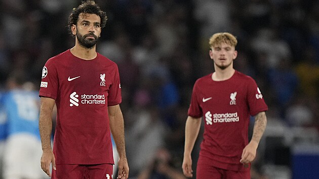 Zklaman Mohamed Salah z Liverpoolu bhem utkn Ligy mistr v Neapoli.