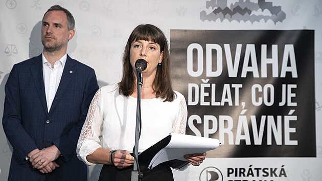 Adla pov promluvila na zahjen komunln a sentn kampan Pirtsk strany. (5. z 2022)