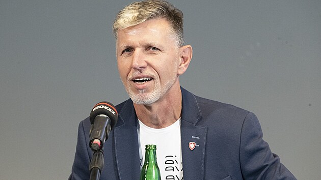 Reprezentační trenér Jaroslav Šilhavý na tiskové konferenci.